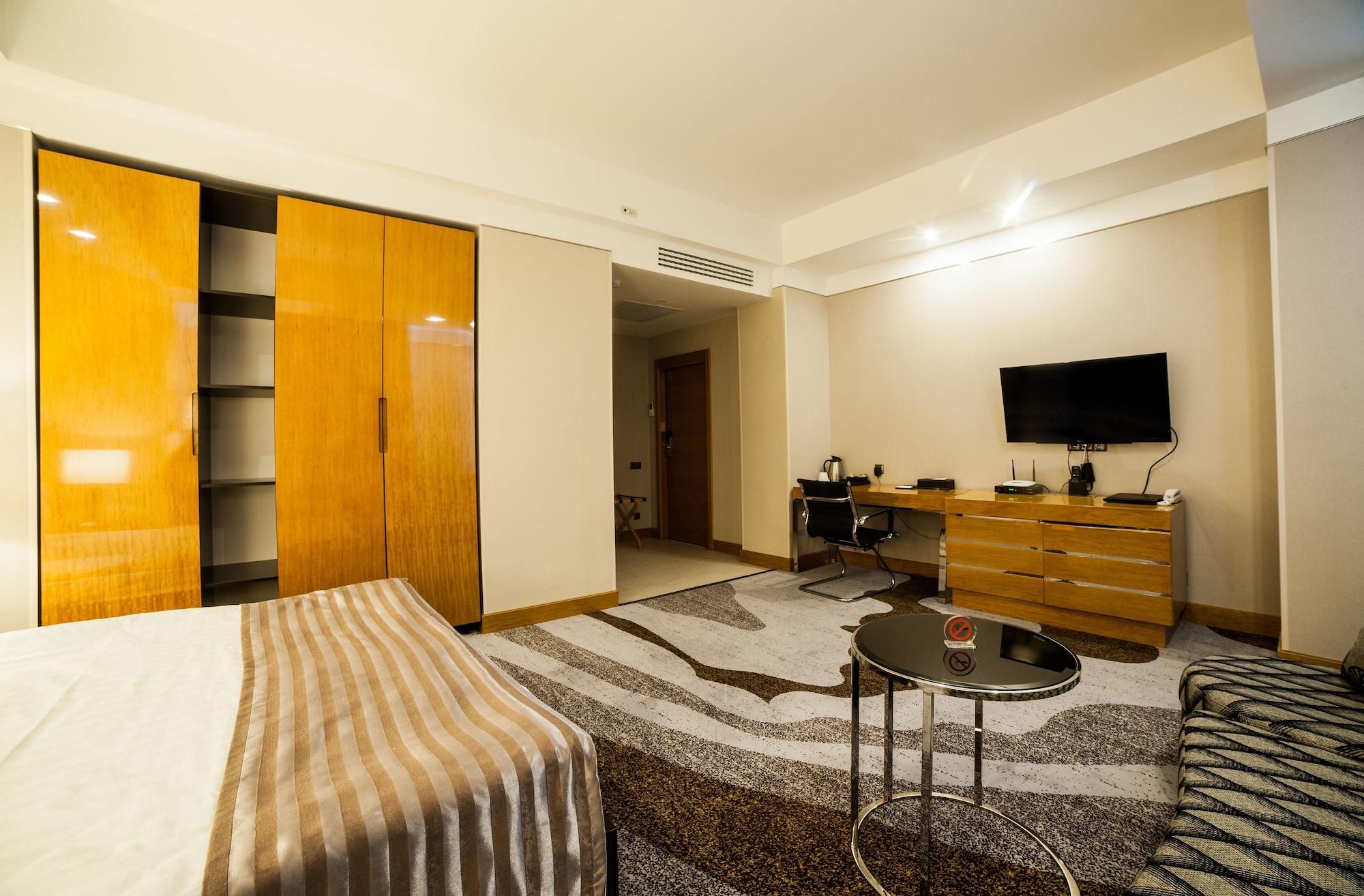 Absolute Hotel Αστάνα Εξωτερικό φωτογραφία