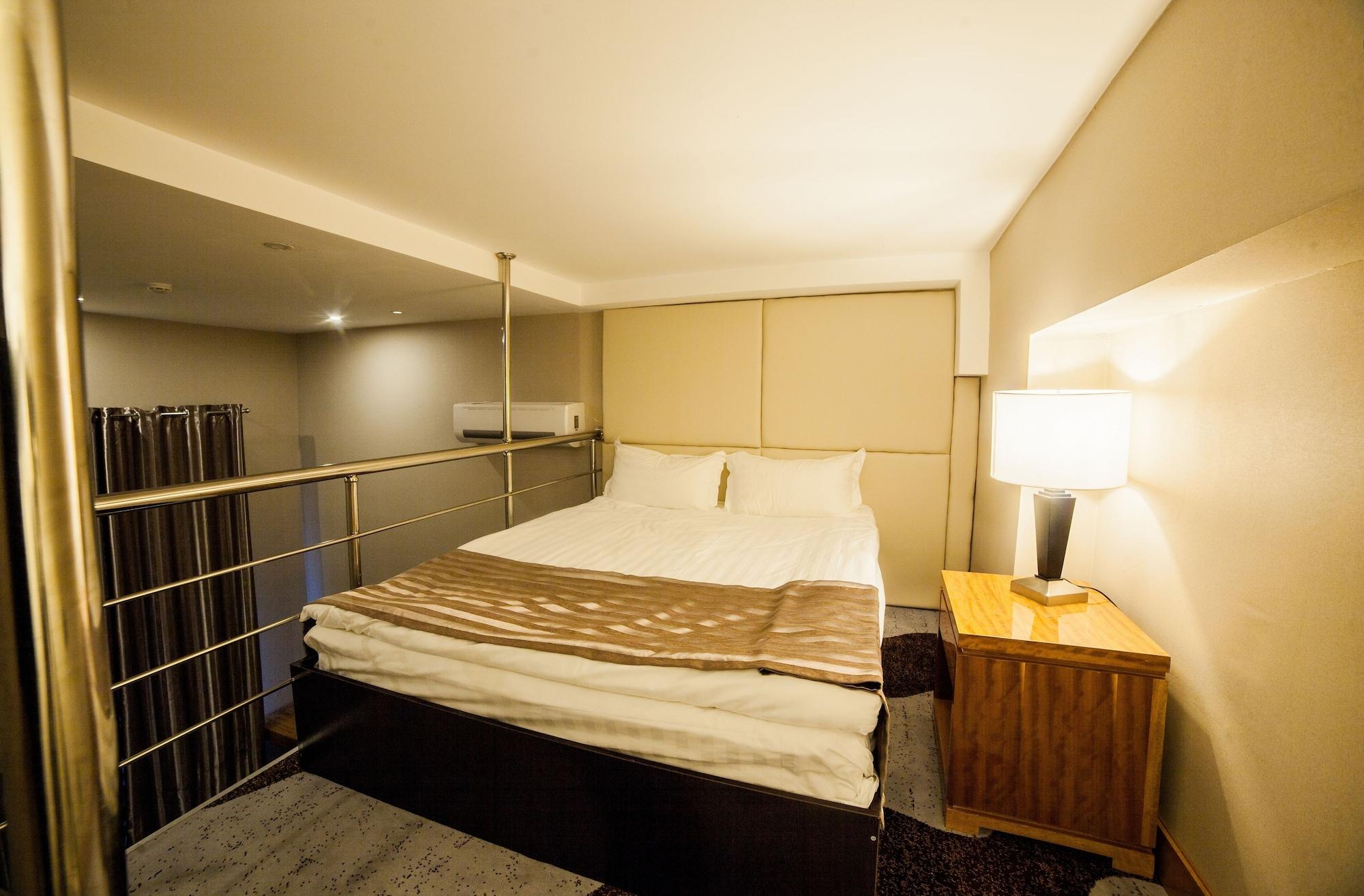 Absolute Hotel Αστάνα Εξωτερικό φωτογραφία