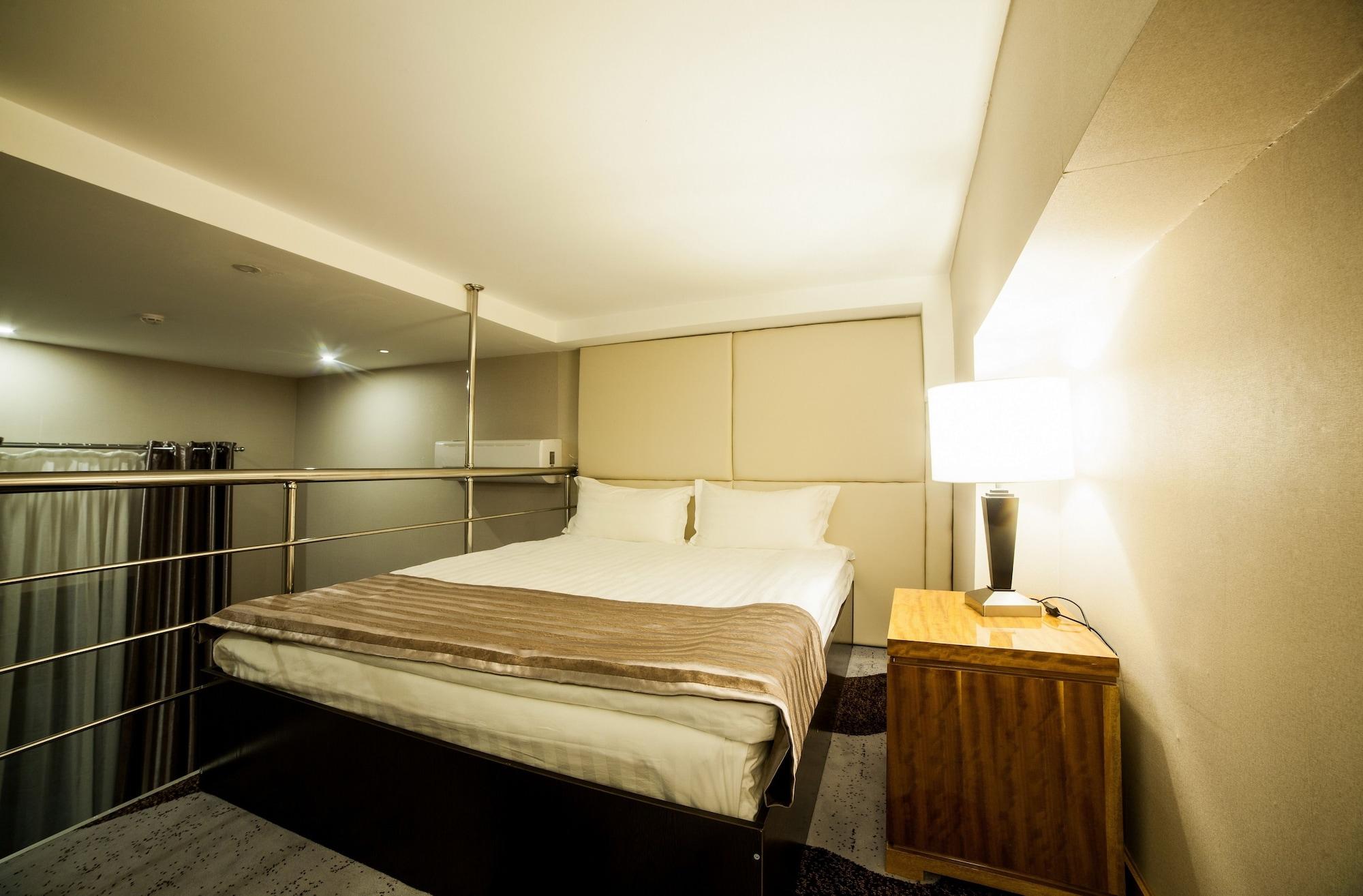 Absolute Hotel Αστάνα Εξωτερικό φωτογραφία