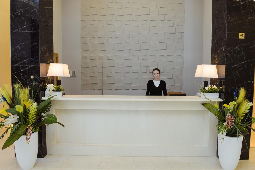 Absolute Hotel Αστάνα Εξωτερικό φωτογραφία