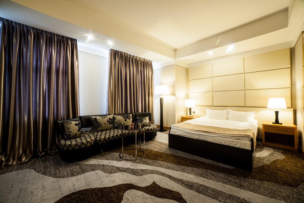 Absolute Hotel Αστάνα Δωμάτιο φωτογραφία