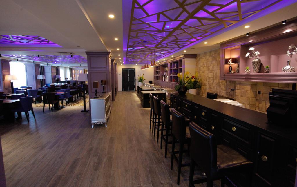 Absolute Hotel Αστάνα Εξωτερικό φωτογραφία
