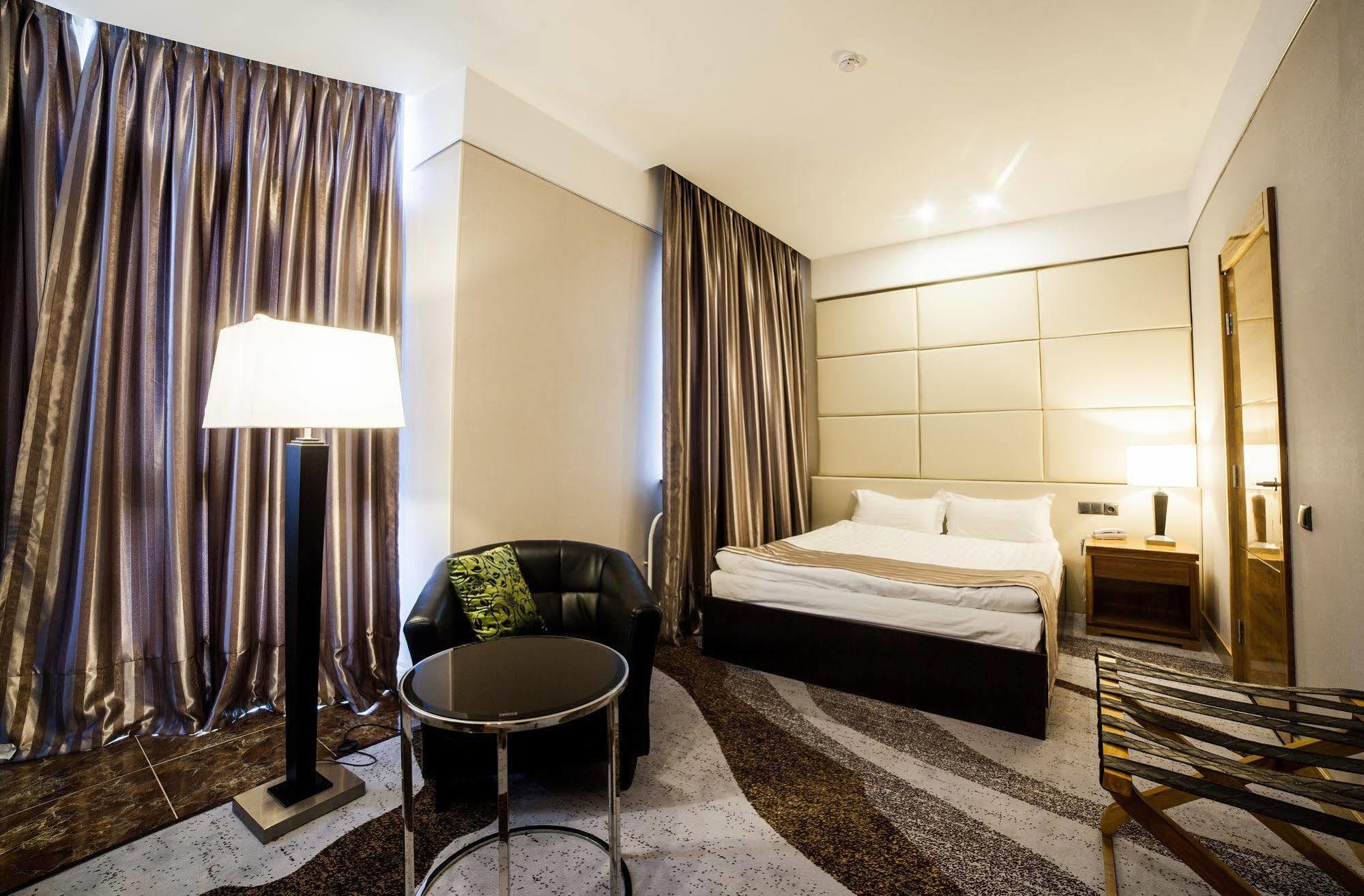 Absolute Hotel Αστάνα Εξωτερικό φωτογραφία